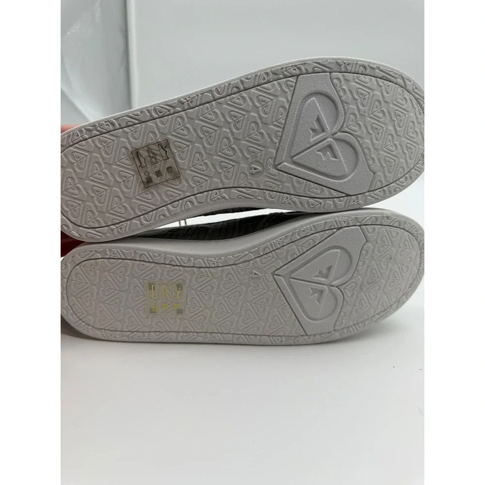 Roxy Minnow Grey Glitter Slip On Sneakers Womens 4 Grey Gris New